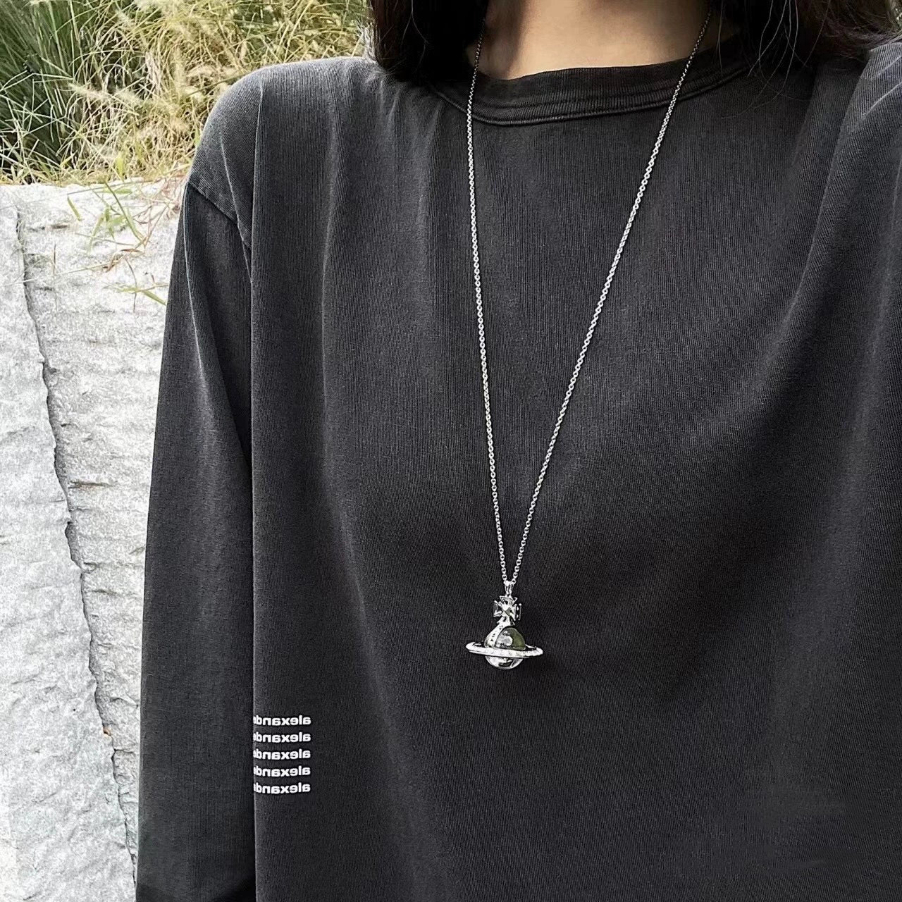 Willow nails large three-dimensional Saturn necklace niche high-end clavicle chain personalized long sweater chain