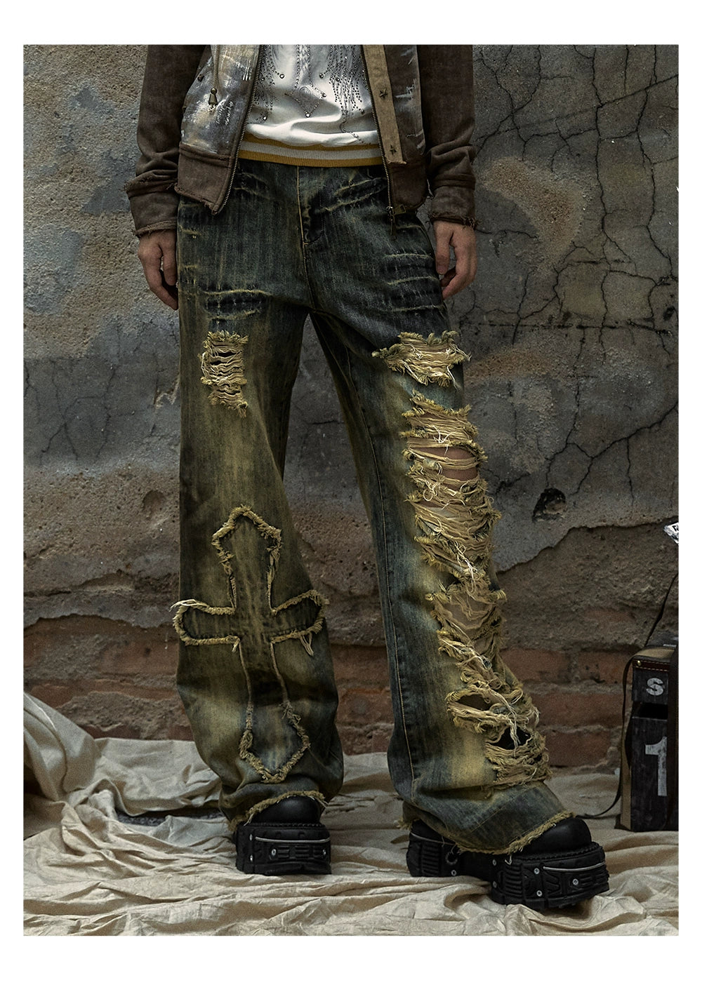 American retro street waste soil hand-polished washed ripped holes loose wide-leg jeans trousers