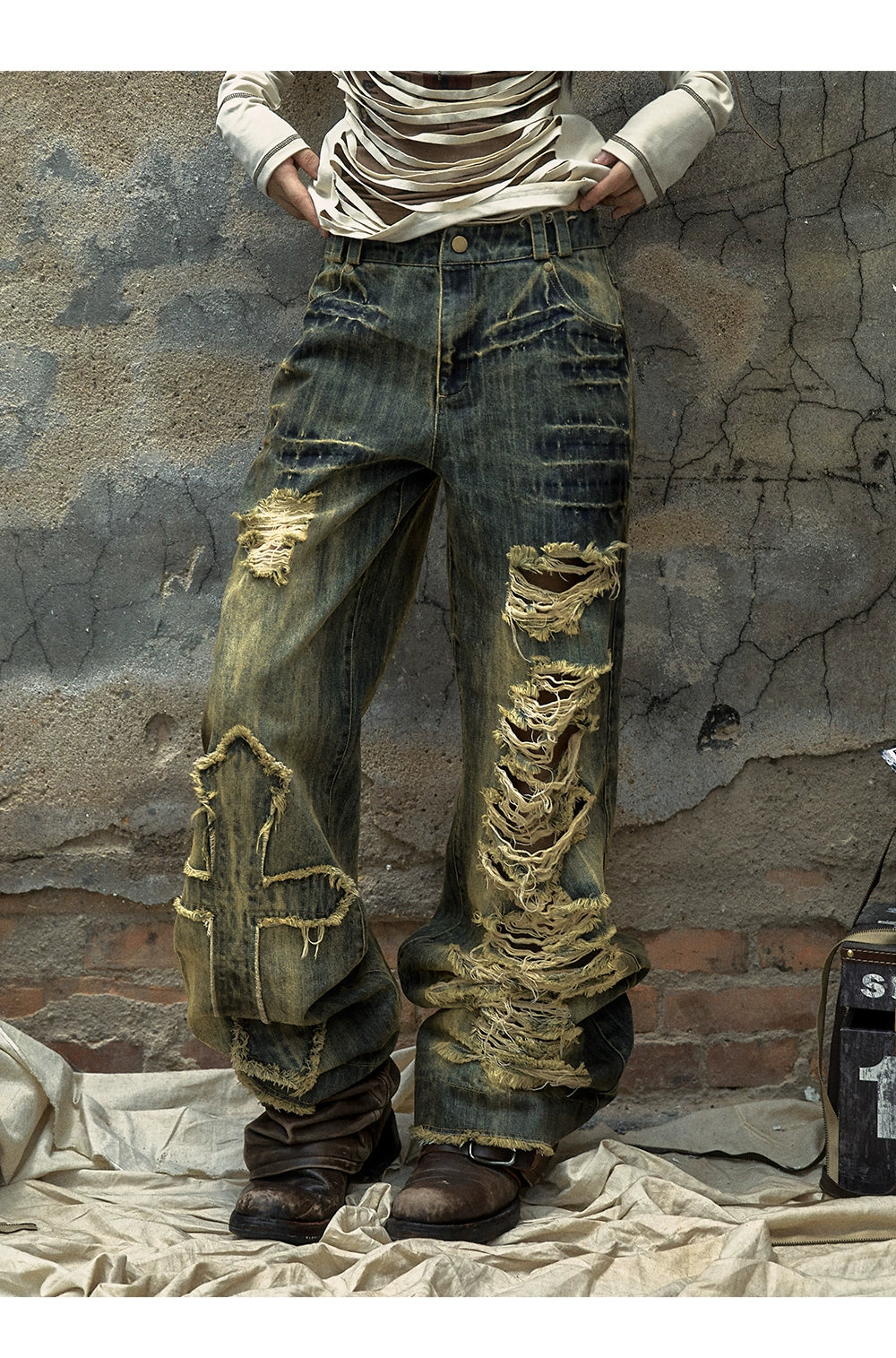 American retro street waste soil hand-polished washed ripped holes loose wide-leg jeans trousers